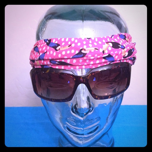 ONLY ONE! Tri-Coastal Design Tube Scarf - Picture 5 of 10